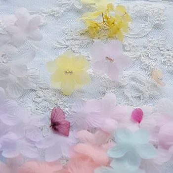 50 szt./lot 3D Tiul Płatki Kwiatów panny Młodej Welon ślubny Dekoracja Kwiat Lalka DIY Handmade Kwiat Tkaniny Kwiat RS3557